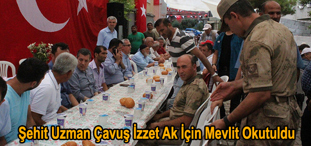 Şehit Uzman Çavuş İzzet Ak İçin Mevlit Okutuldu