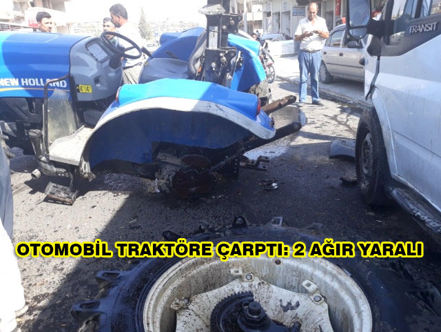 Otomobil Traktöre Çarptı: 2 Ağır Yaralı