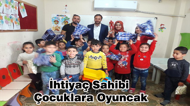 İhtiyaç Sahibi Çocuklara Oyuncak