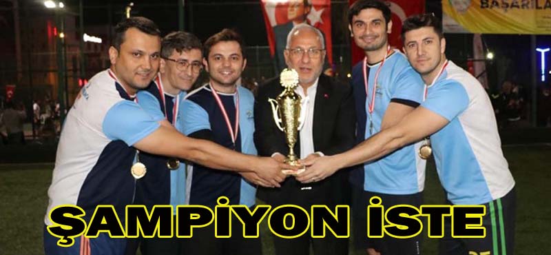 ŞAMPİYON İSTE