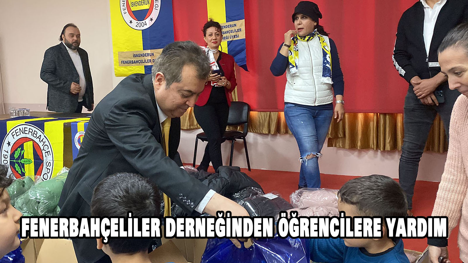 İskenderun Fenerbahçeliler Derneği’nden öğrencilere yardım